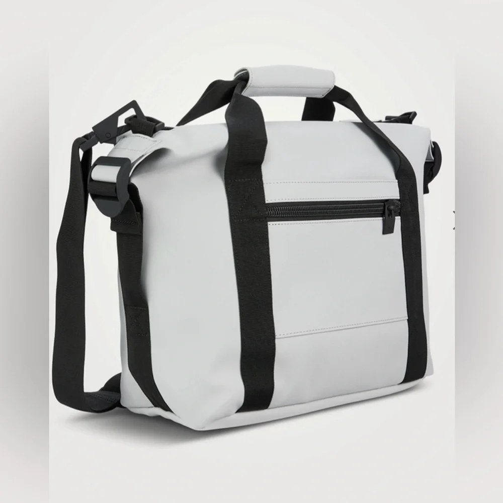 RAINS x FREE PEOPLE White Texel Kit Bag NWT🔖